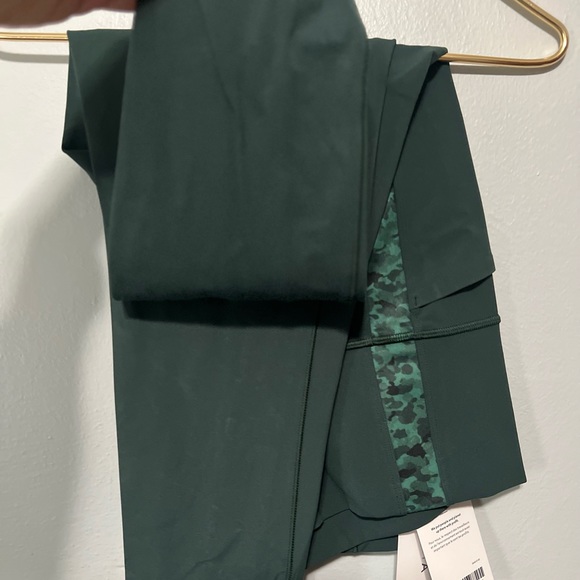 NWT Salutation Stash Serene 7/8 Leggings - Picture 6 of 10